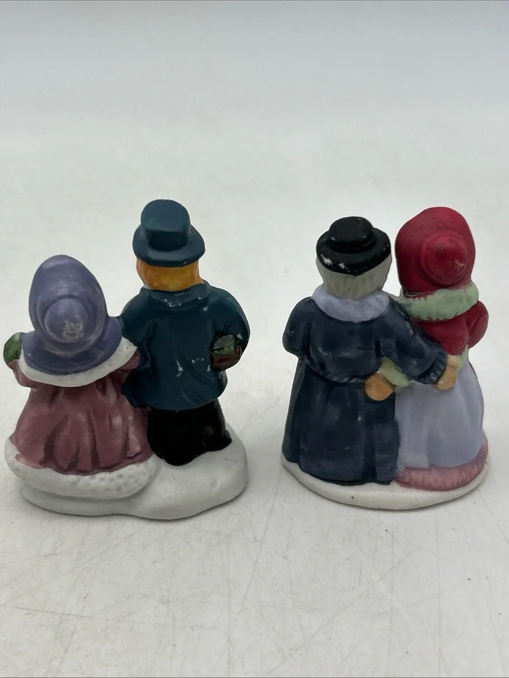 Lot Of 11 Vtg Porcelain Christmas Village Figurines (Read Desc)